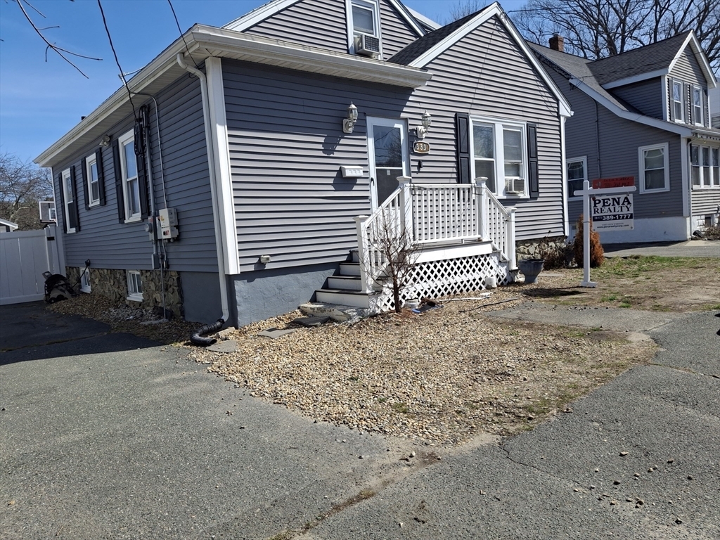 Property Photo:  333 Lynnfield  MA 01904 