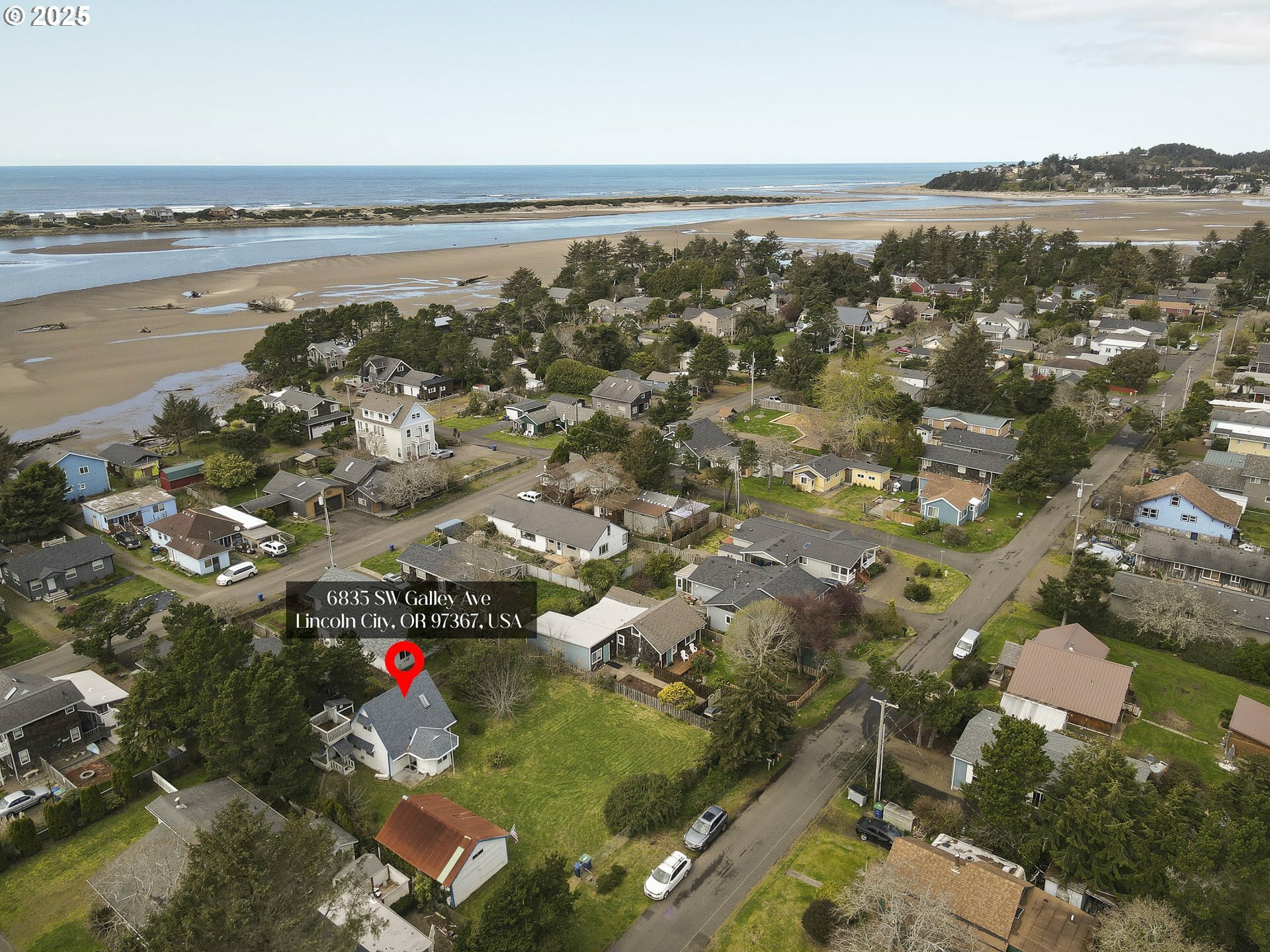 6835 SW Galley Ave  Lincoln City OR 97367 photo