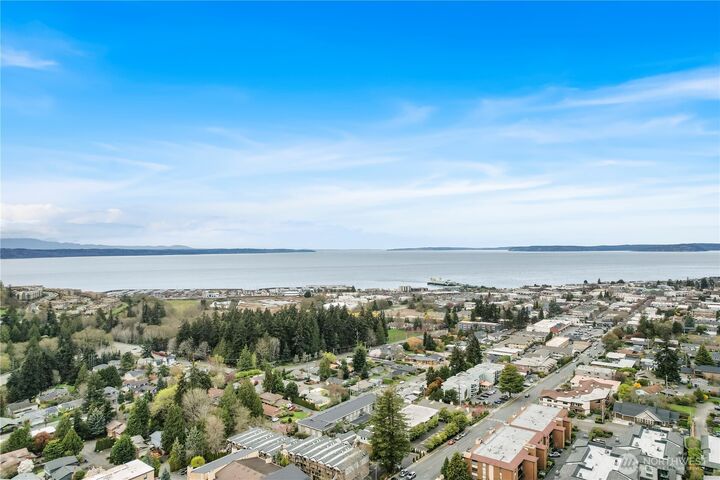 1113  5th Avenue S 303  Edmonds WA 98020 photo
