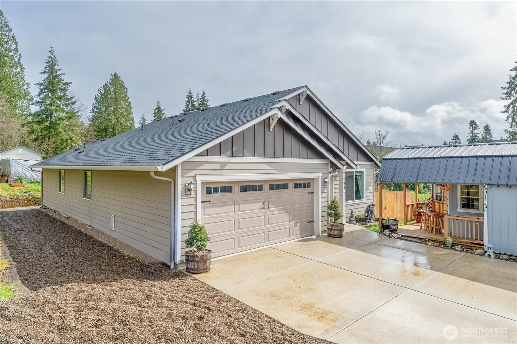Property Photo: 110 Axis Road WA 98611