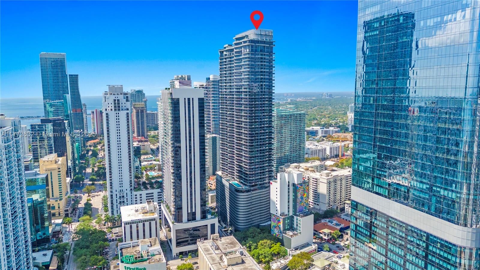 Property Photo: 1000 Brickell Plaza 4703 FL 33131