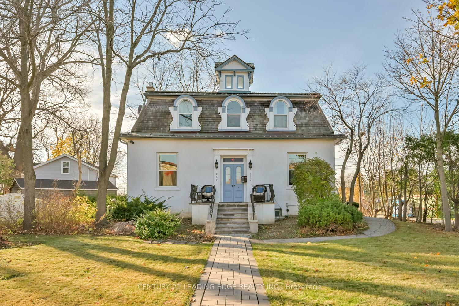 Property Photo: 202 Main Street N ON L3P 1Y3