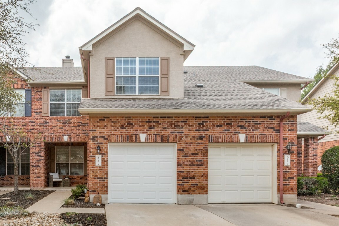 Property Photo: 33 Verde Ranch Loop TX 78641