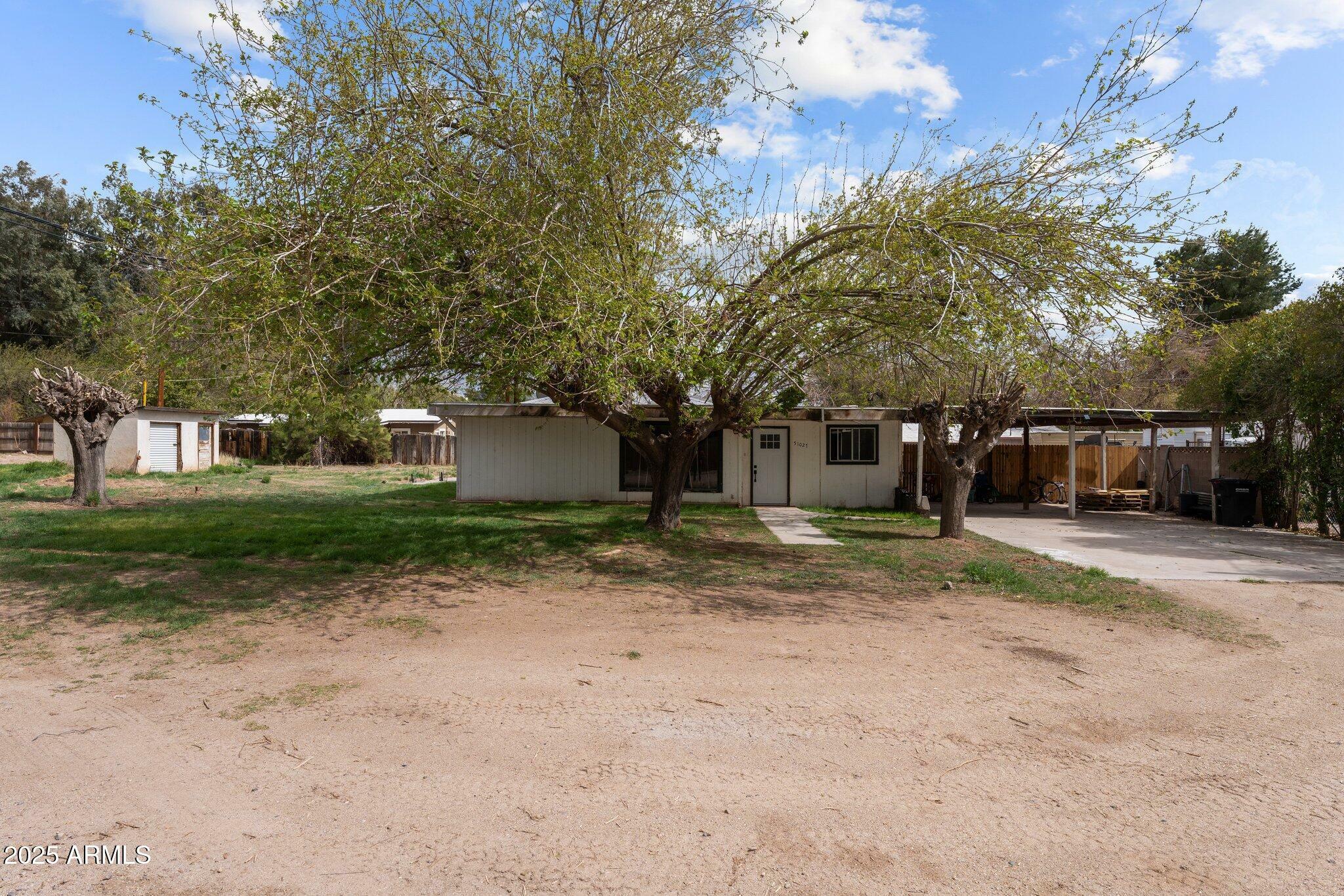 Property Photo: 51027 N Mockingbird Road AZ 85390