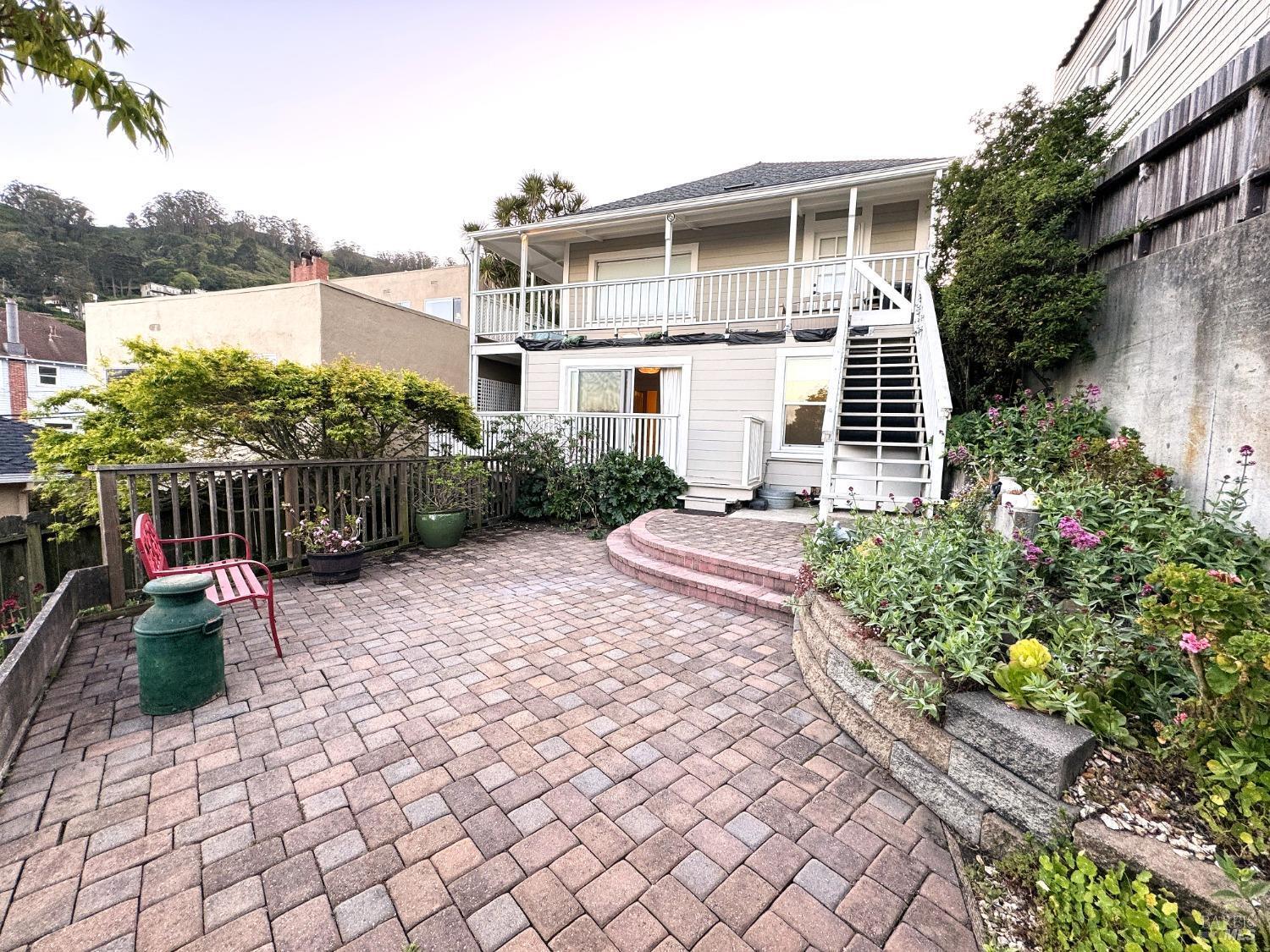 Property Photo: 304 3rd Street B CA 94965