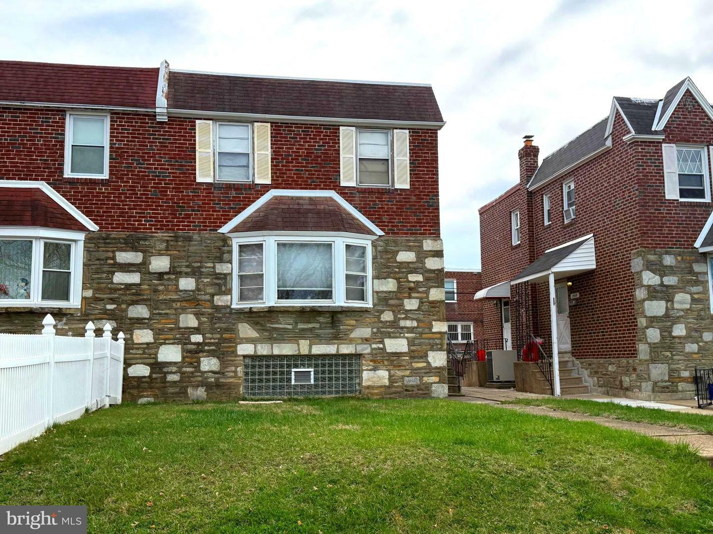 Property Photo: 2410 Shelmire Avenue PA 19152