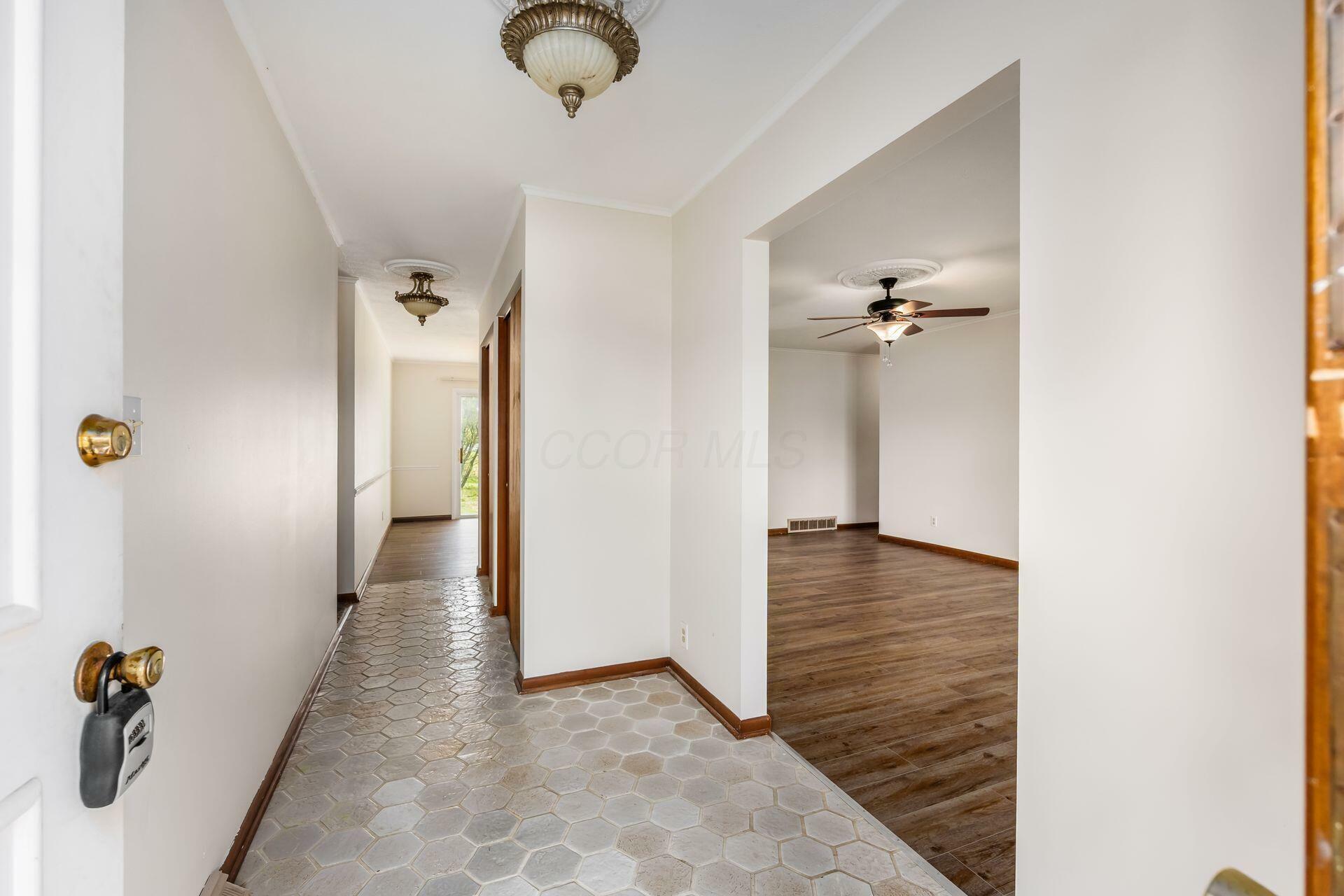 Property Photo: 306 Northview Drive OH 43140