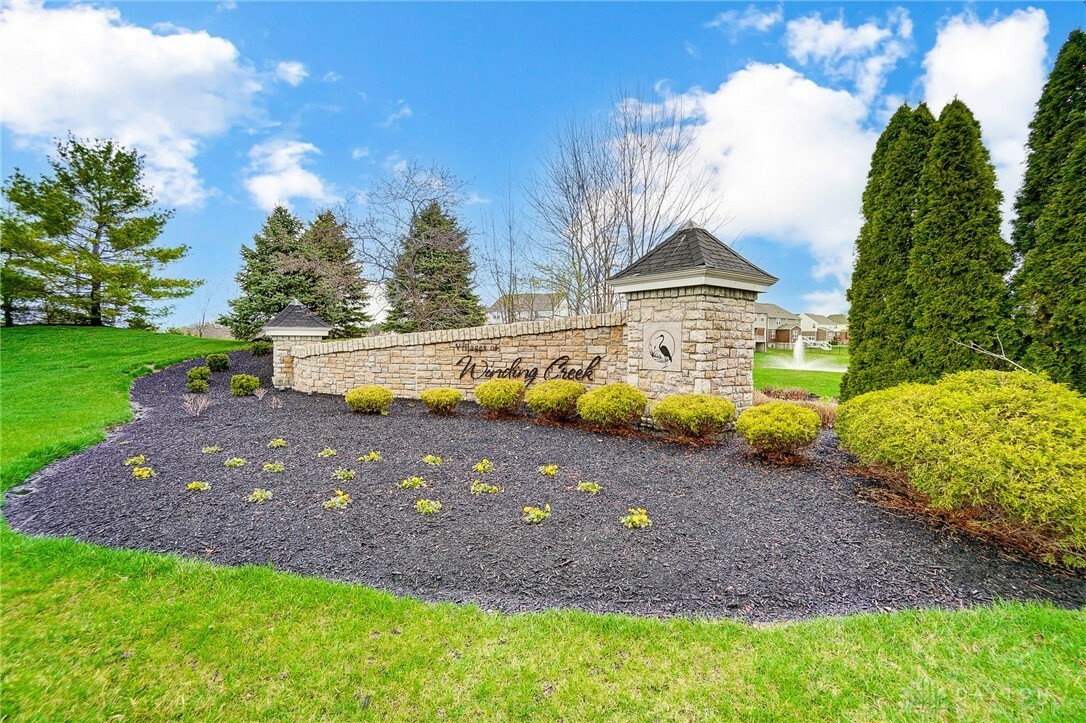 Property Photo: 1657 Little Falls Drive OH 45458