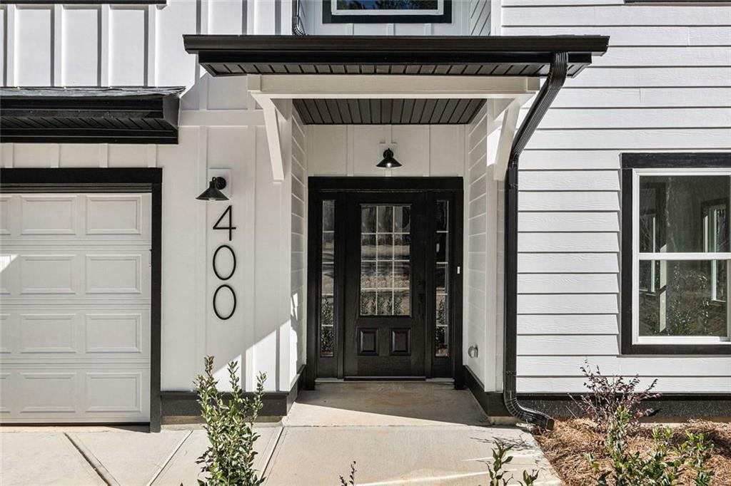 Property Photo: 400 Stone Lea Trace GA 30054