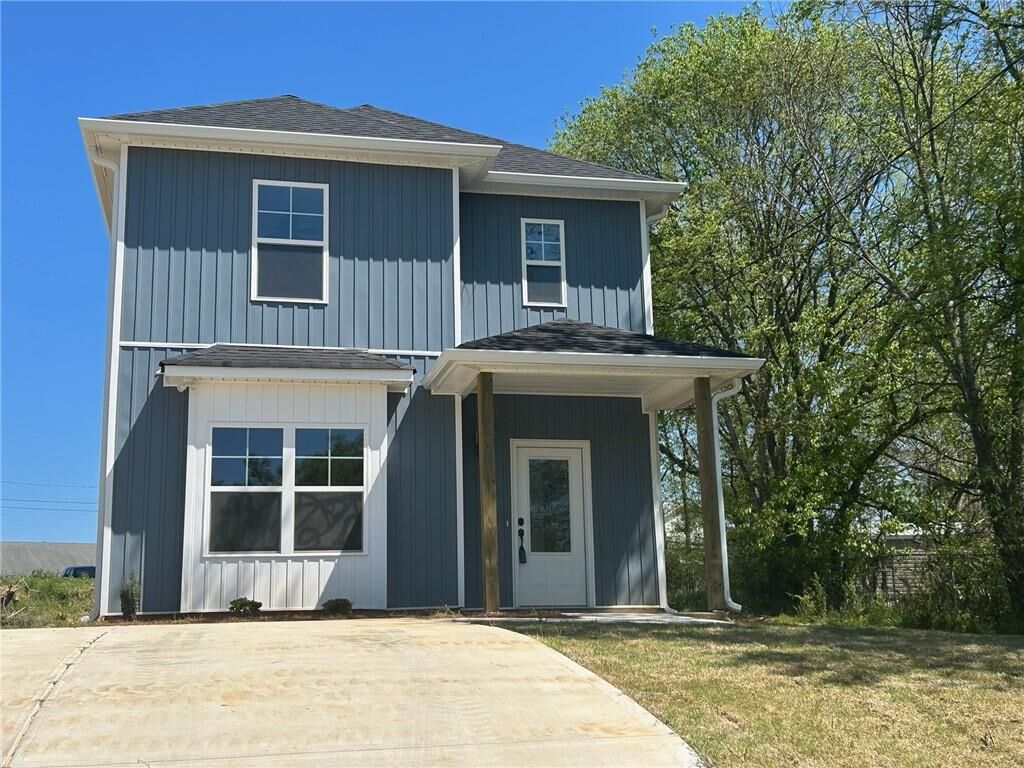 Property Photo:  100 Hixville Road  GA 30104 