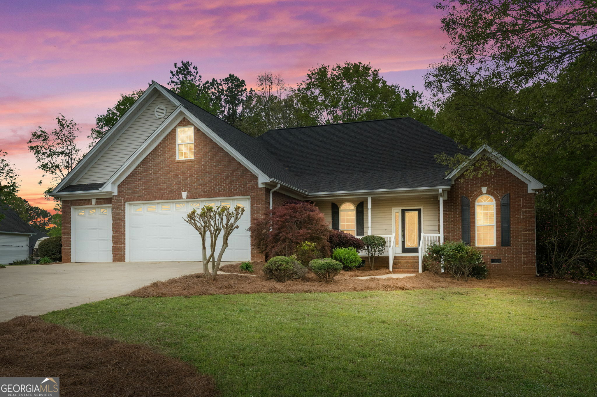 Property Photo: 227 Willow Ridge Lane GA 30233