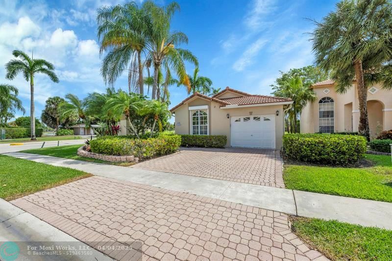 Property Photo: 1601 SW 158th Ave FL 33027