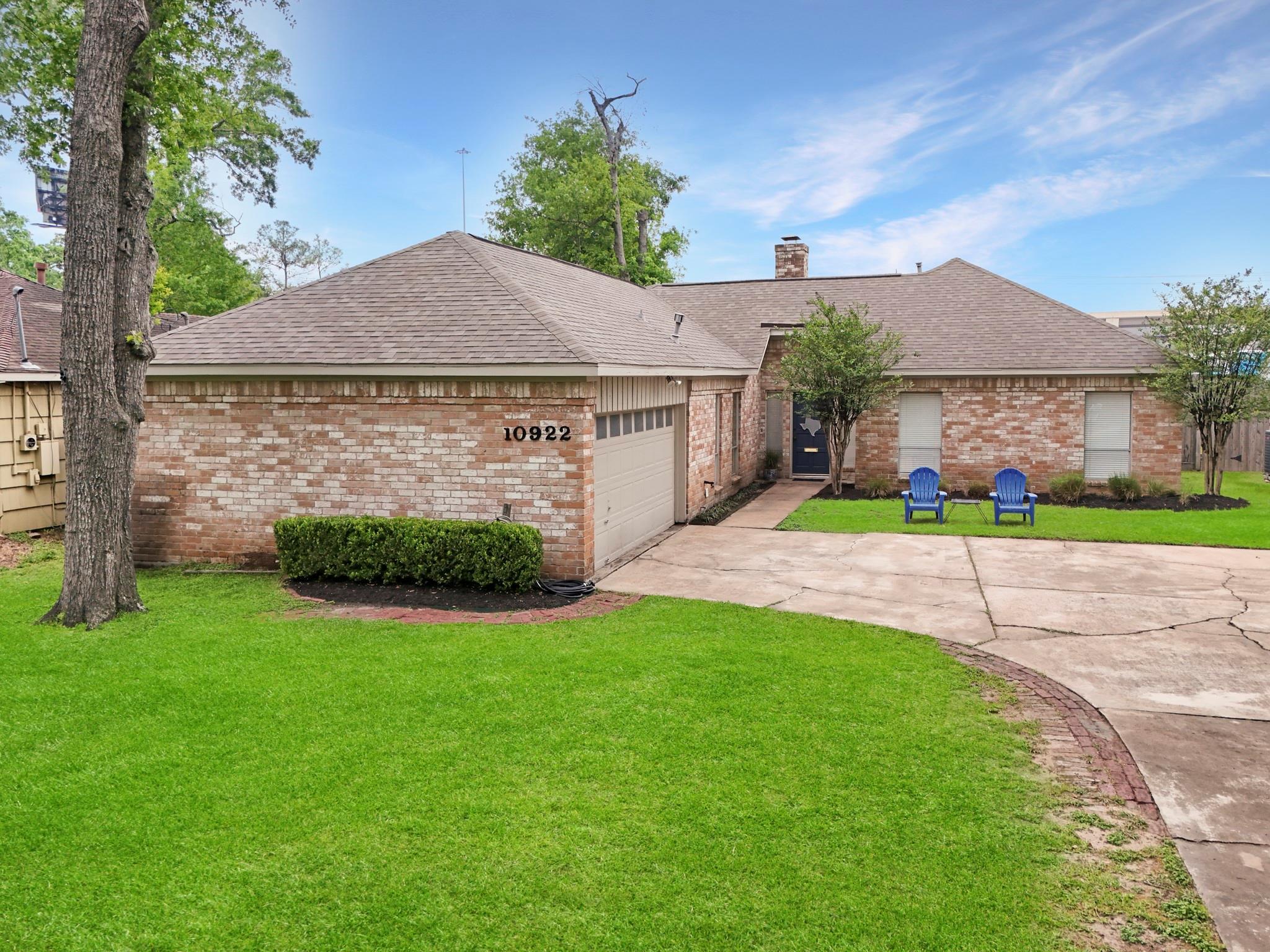 Property Photo:  10922 Lasso Lane  TX 77079 