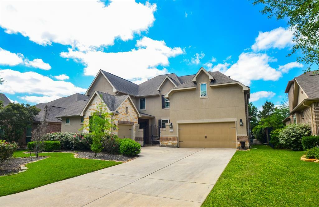 27 Tioga Place  The Woodlands TX 77375 photo