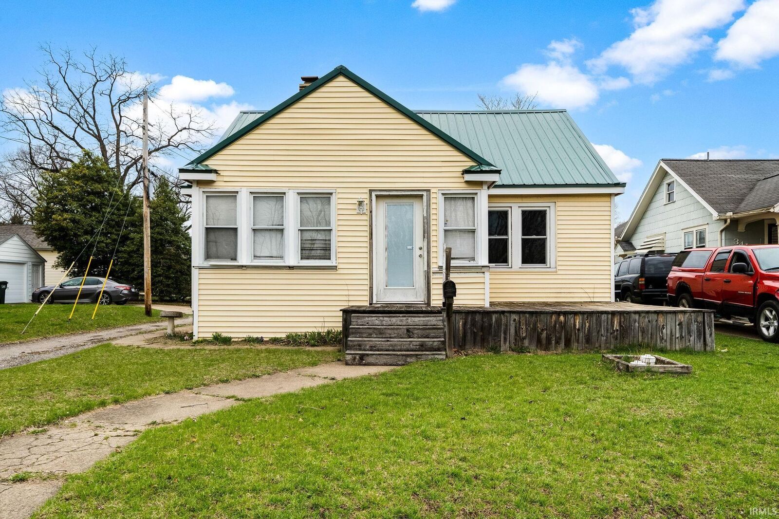 Property Photo: 3413 Northside Boulevard IN 46615