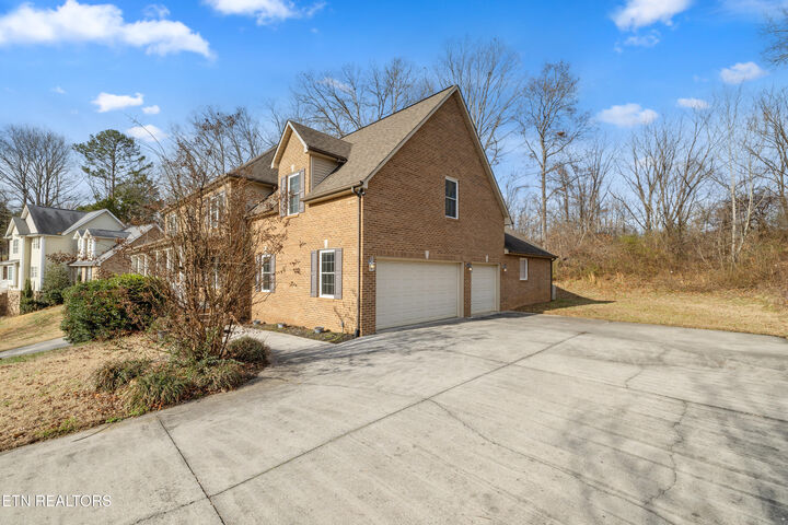 Property Photo:  3345 Whispering Oaks Drive  TN 37938 