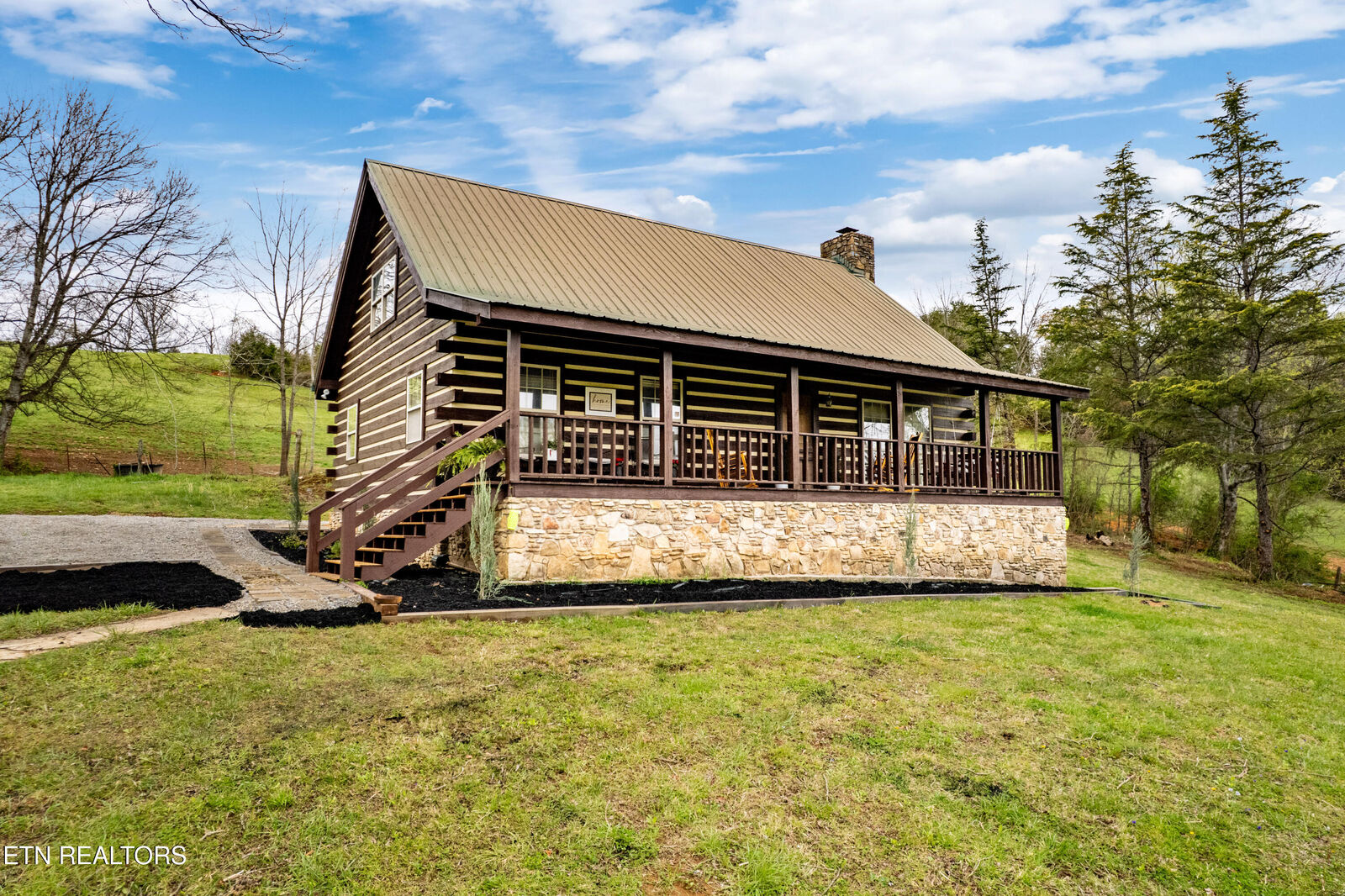 Property Photo:  400 Scott Mansion Rd  TN 37385 