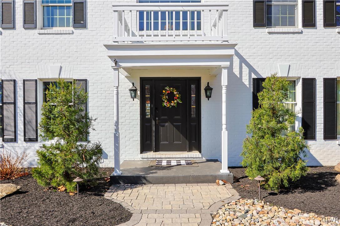 Property Photo:  8348 Pheasant Run  PA 18051 