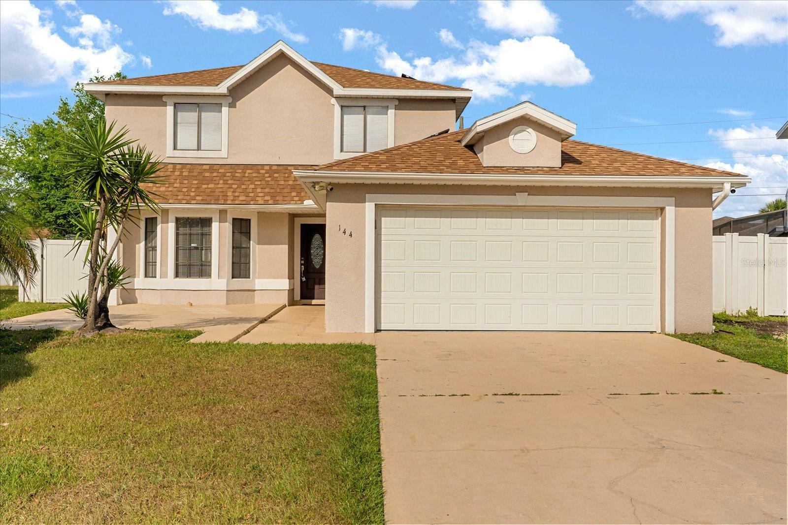 Property Photo: 144 Pinewood Circle FL 34743