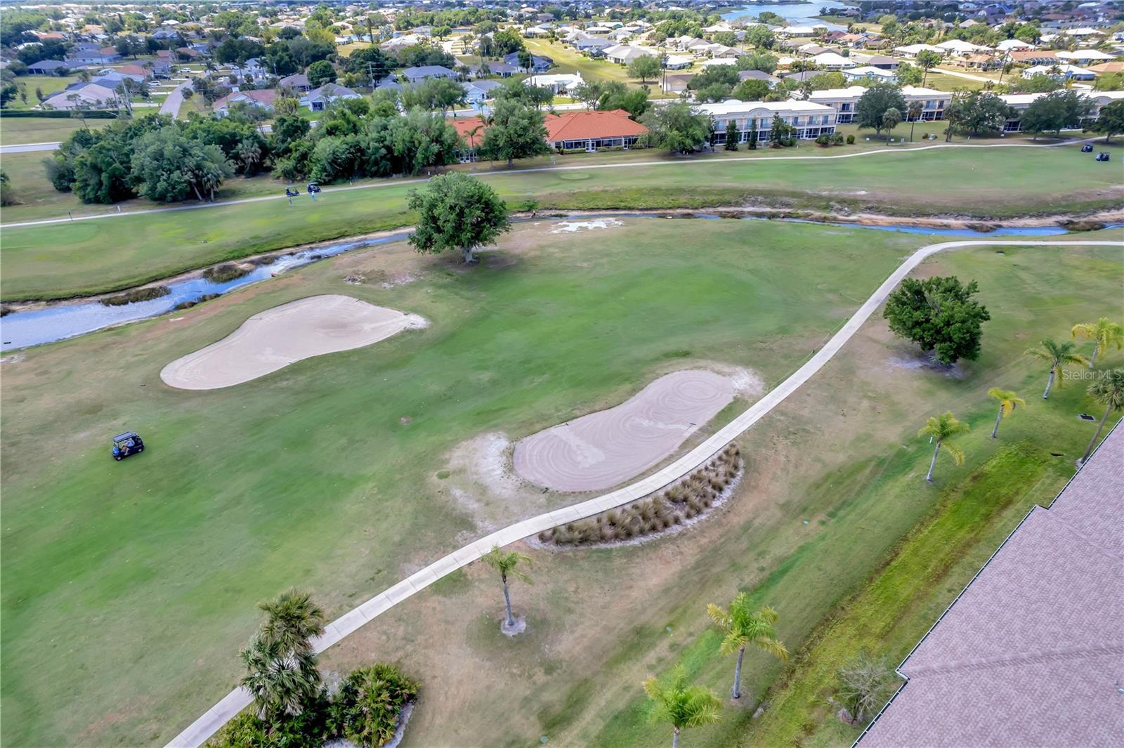 Property Photo: 1235 Saxony Circle 5202 FL 33983