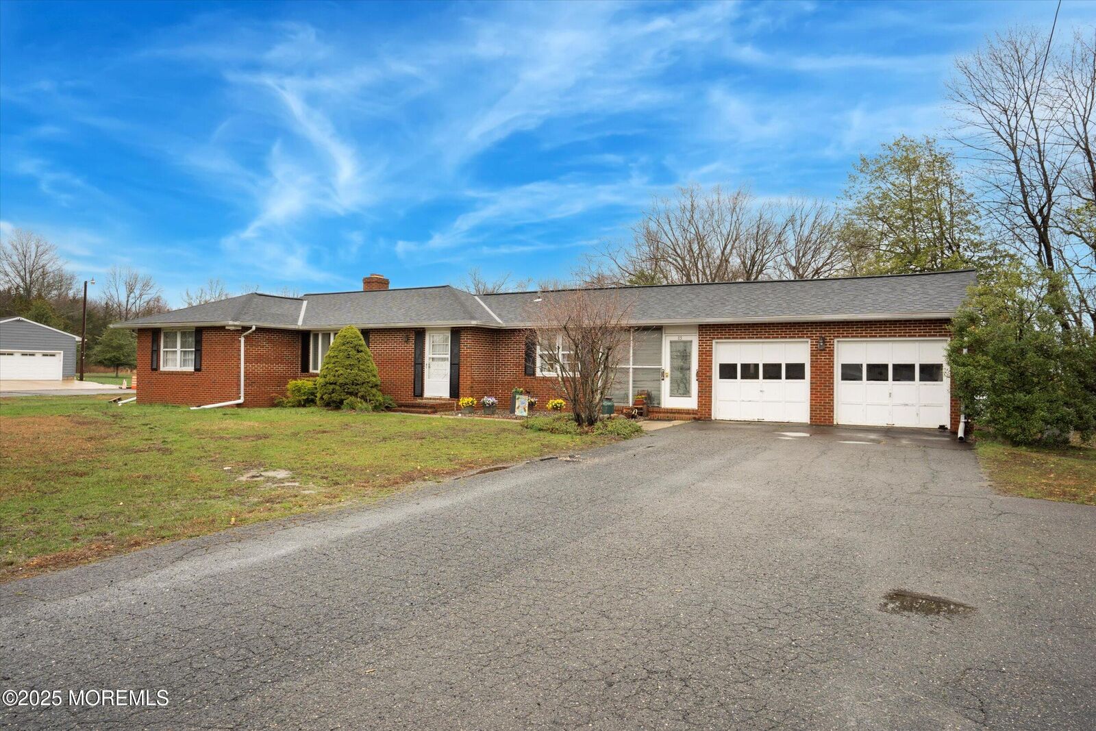 Property Photo:  85 Jacobstown Road  NJ 08533 