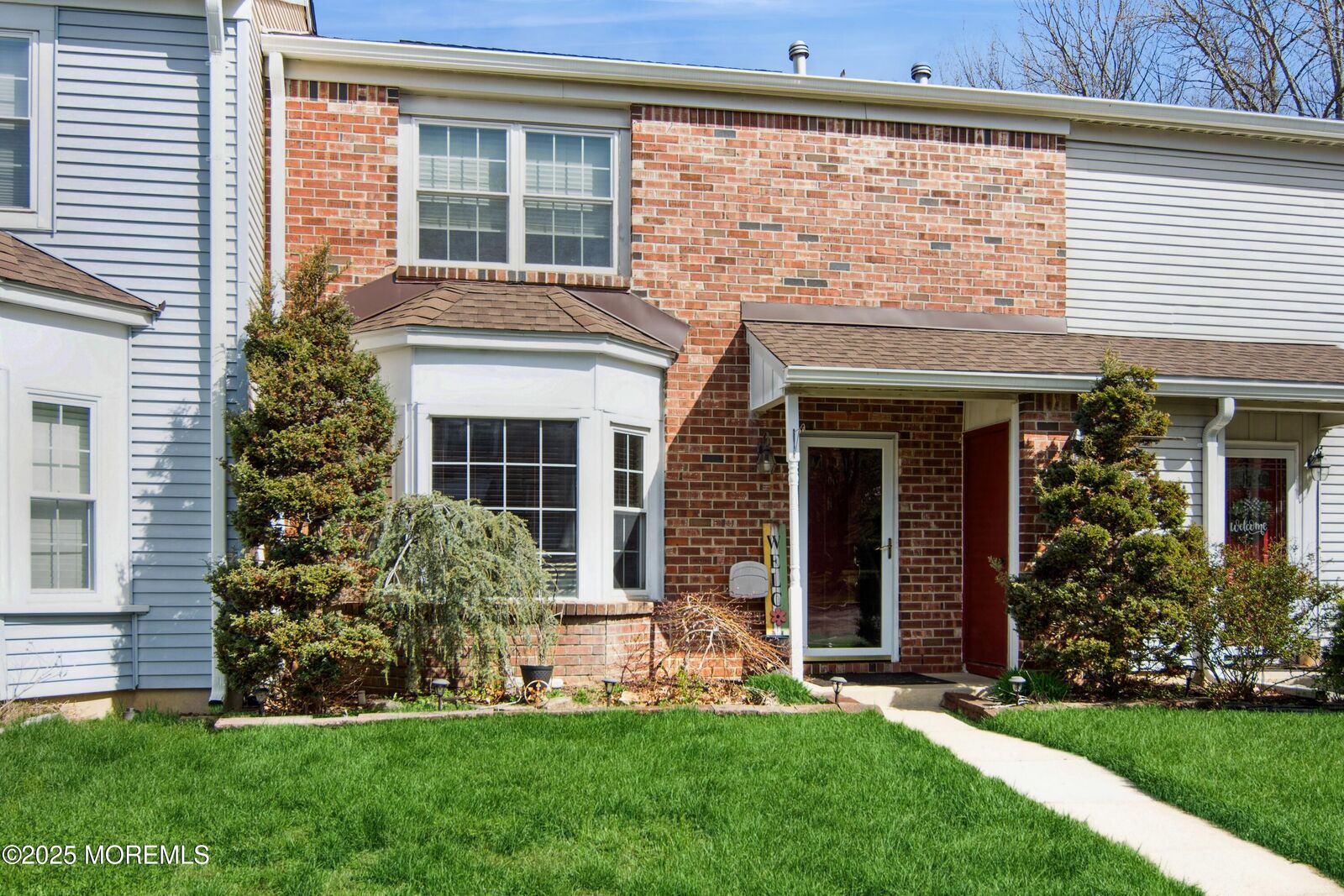 Property Photo:  166 Devon Court  NJ 08857 