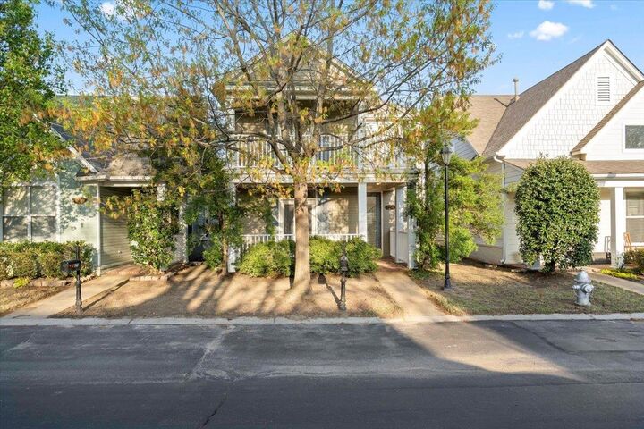 1356 Harbor Park Dr  Memphis TN 38103 photo