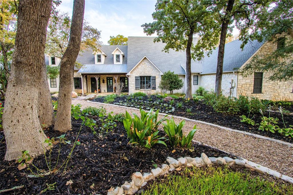 Property Photo: 3606 Blagg Road TX 76208
