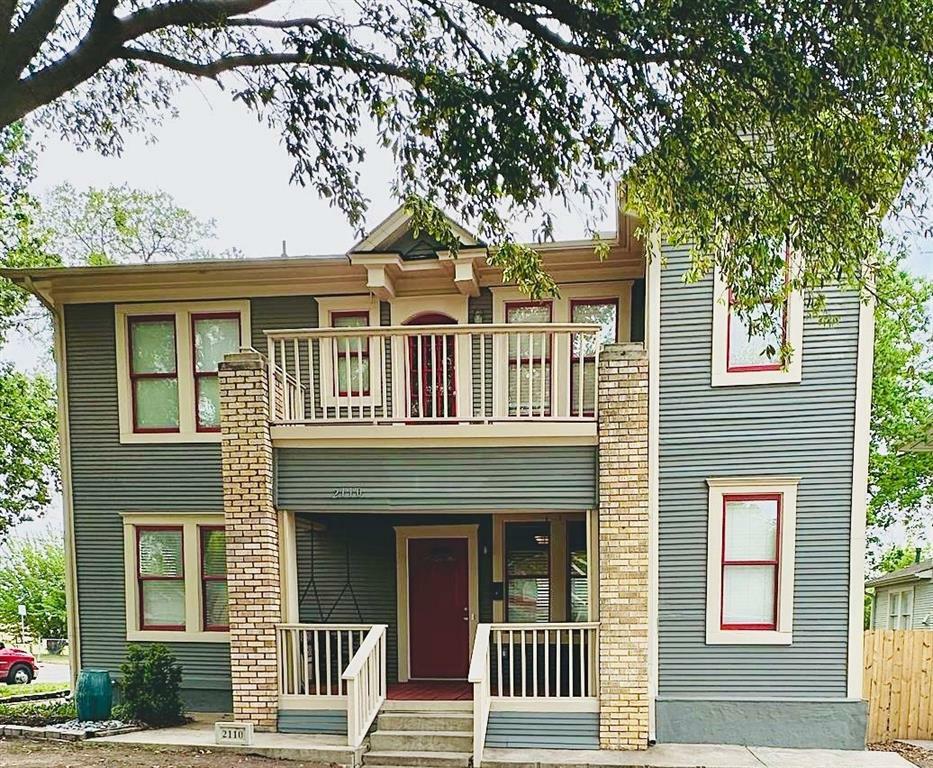 Property Photo: 2110 Washington Avenue TX 76110