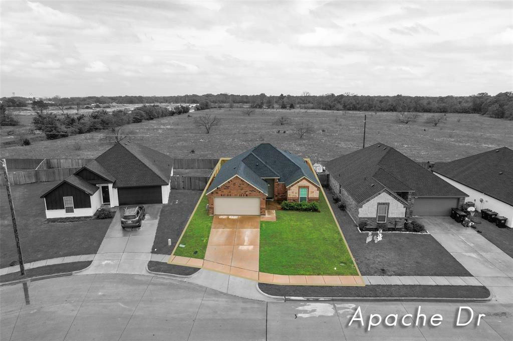 Property Photo: 107 Apache Drive TX 75402