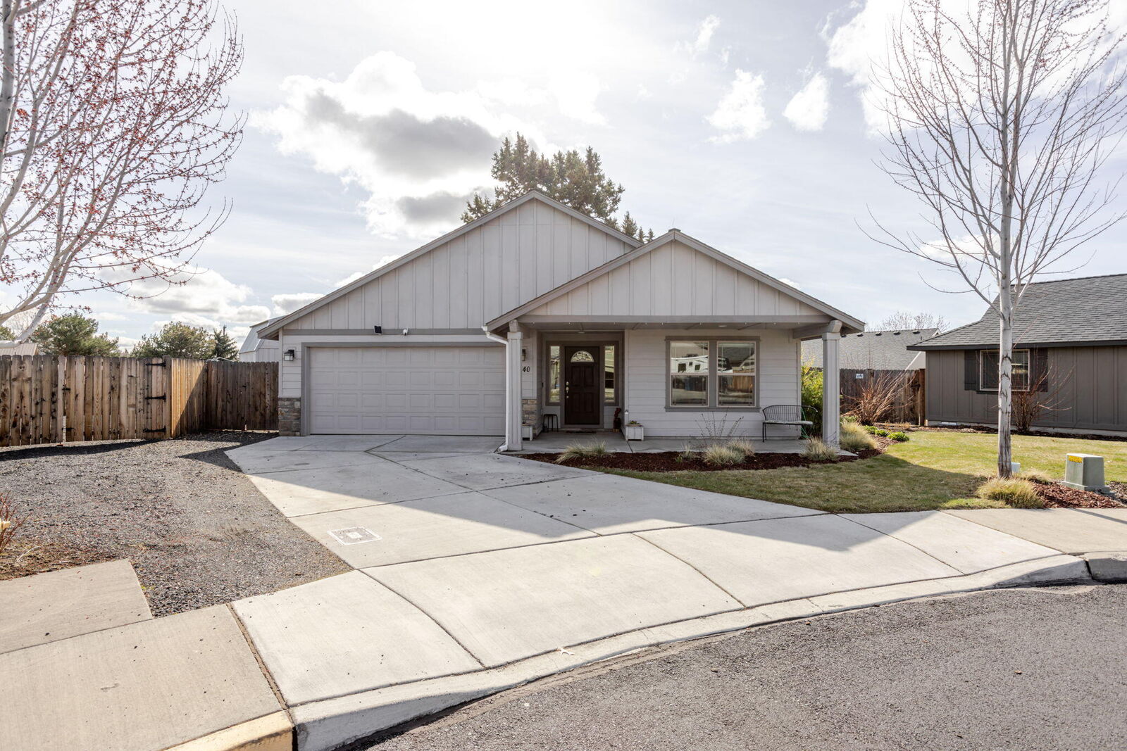 Property Photo:  2040 NW Kilnwood Place  OR 97756 