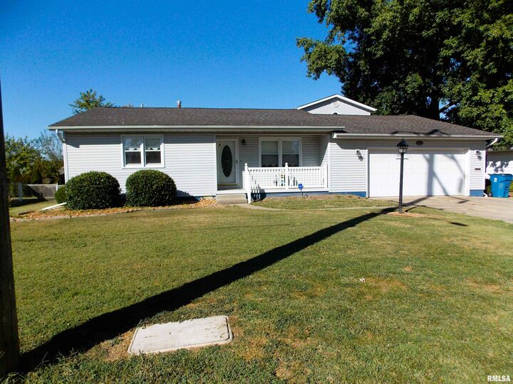Property Photo:  1722 Frazier Avenue  IL 62801 