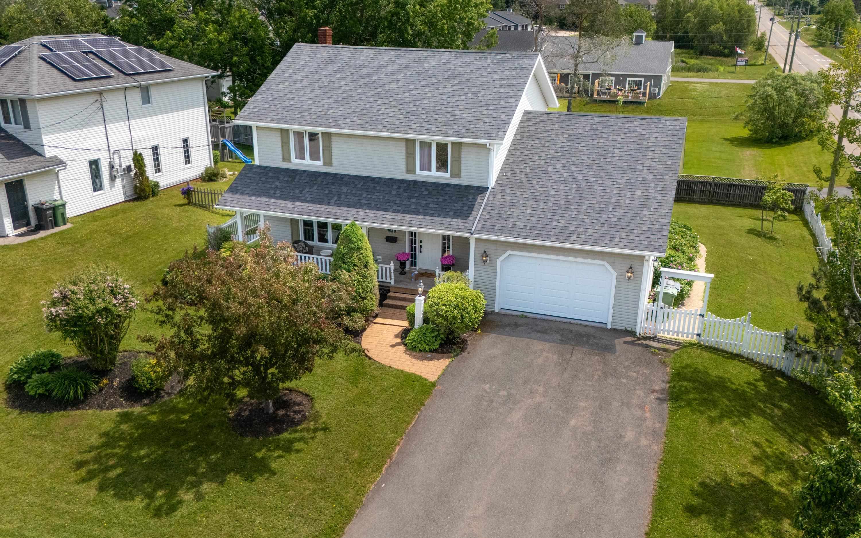 Property Photo: 102 Greensview Drive PE C1B 1N2