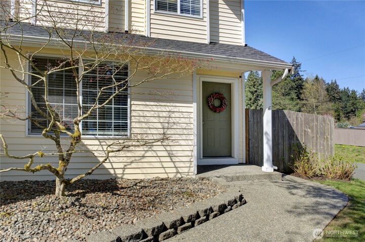 Property Photo:  13502  20th Avenue Ct E  WA 98445 