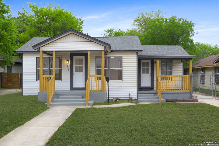 Property Photo:  3927 W Houston  TX 78207 