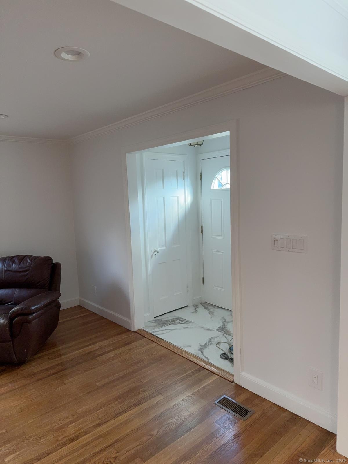 Property Photo:  91 Parkway Drive  CT 06614 