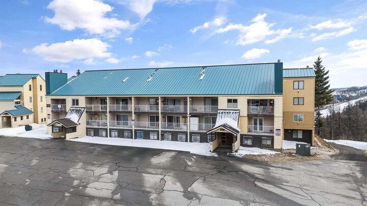 Property Photo: 28600 N Mt Spokane Park Dr 614 Cedarhearth WA 99021