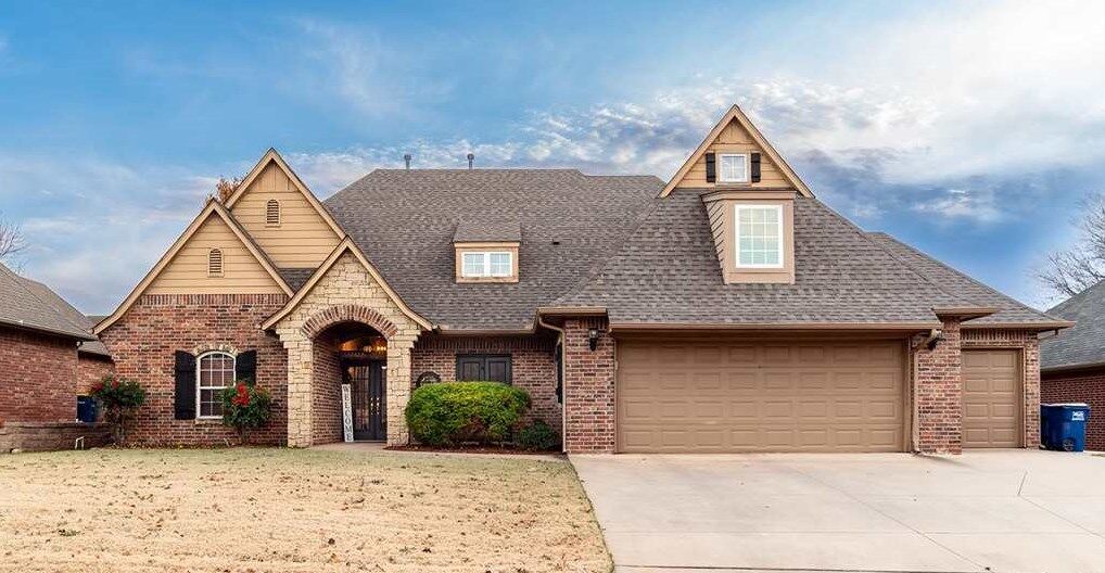 Property Photo: 3217 W Cypress Mill Avenue OK 74074