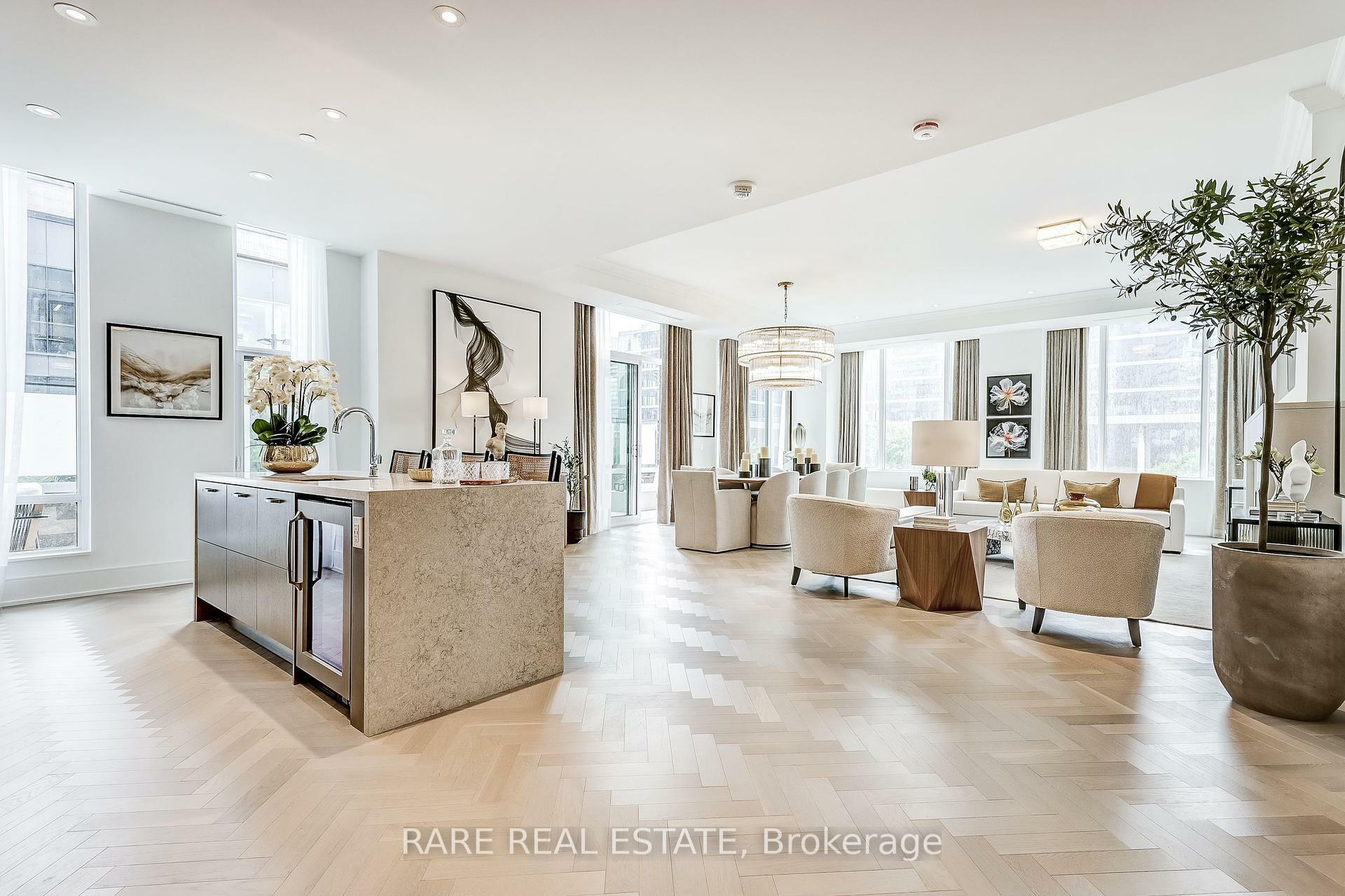 Property Photo: 455 Wellington Street W 308 ON M5J 2R2