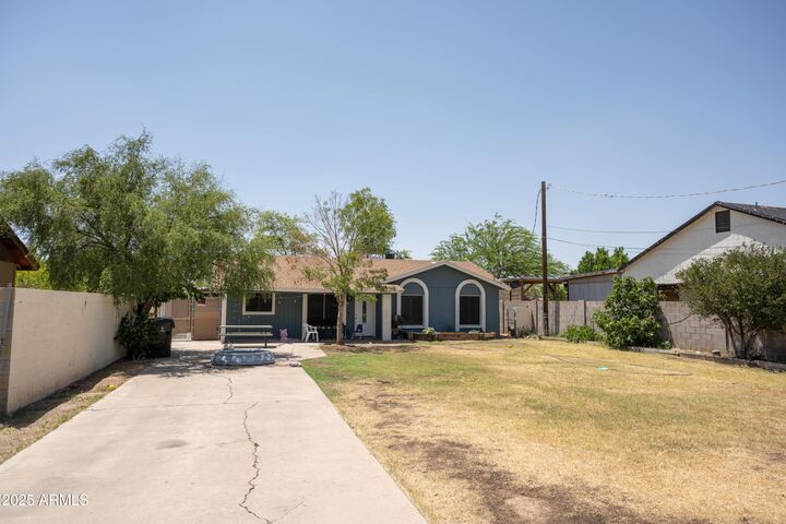 Property Photo: 1108 S Lebanon Lane AZ 85288