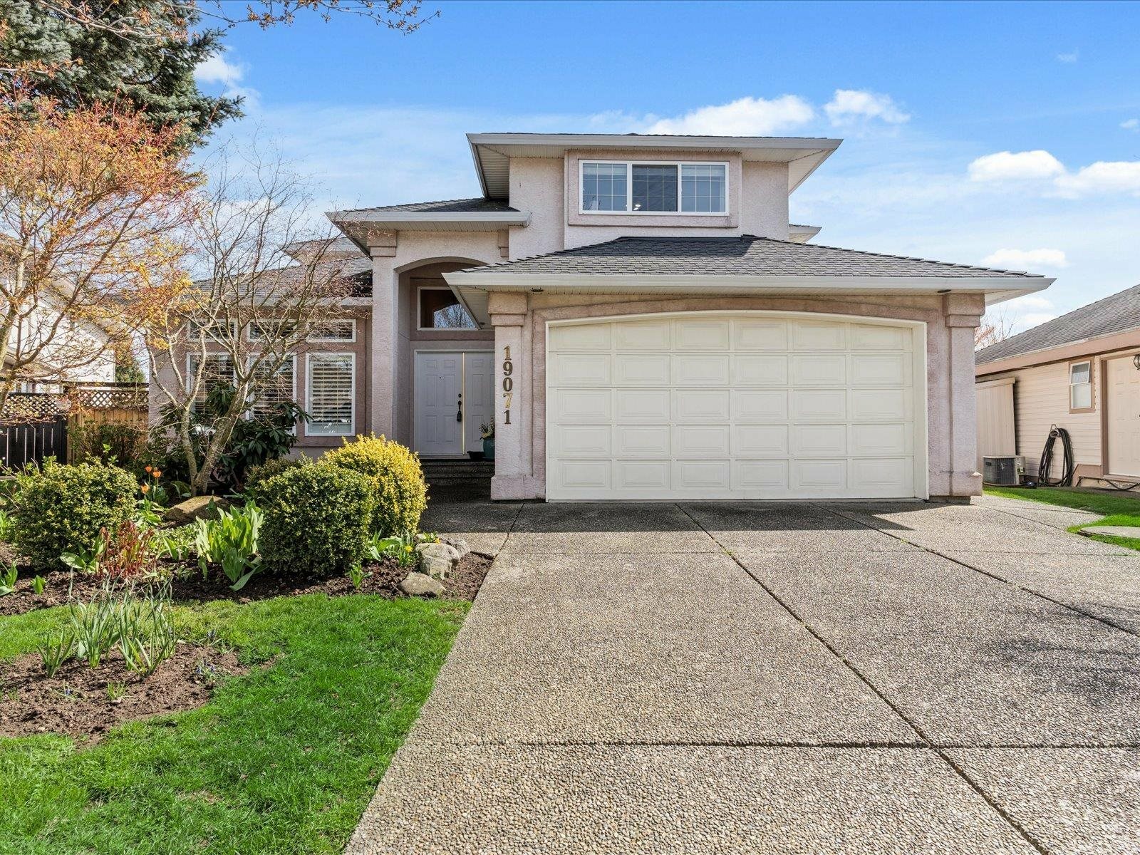 19071 63B Avenue  Surrey BC V3S 8G5 photo