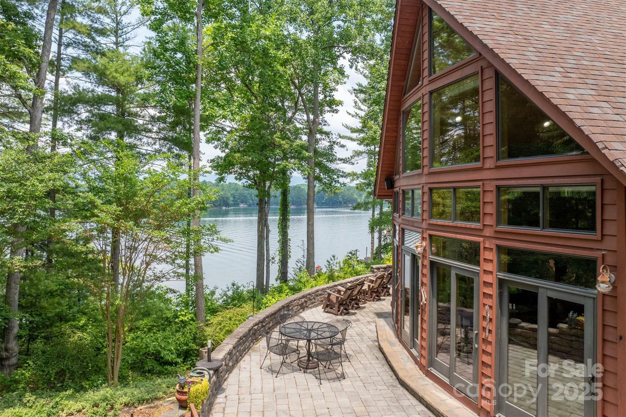Property Photo: 5162 Beech Bluff Drive NC 28655