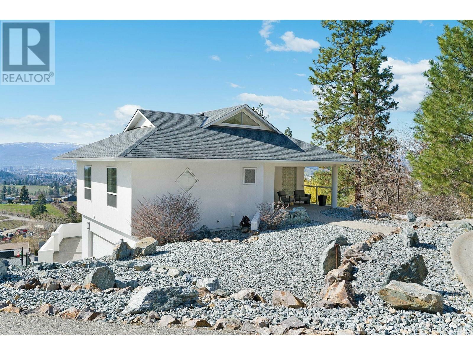 Photo de la propriété: 1022 James Hockey Place BC V1X 7L2