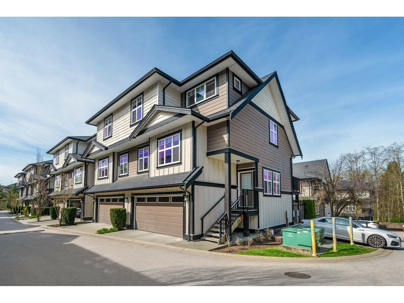 6350 142 68  Surrey BC V3X 1B8 photo