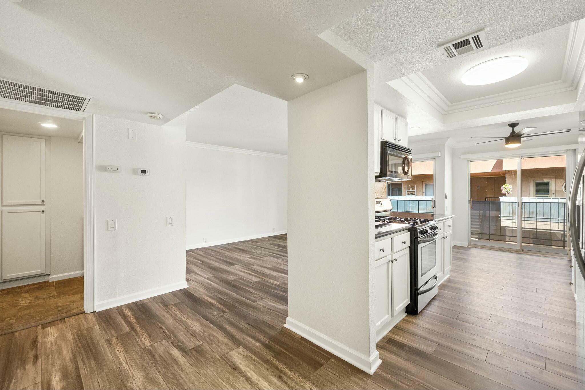 Property Photo: 400 N Sunrise Way 259 CA 92262