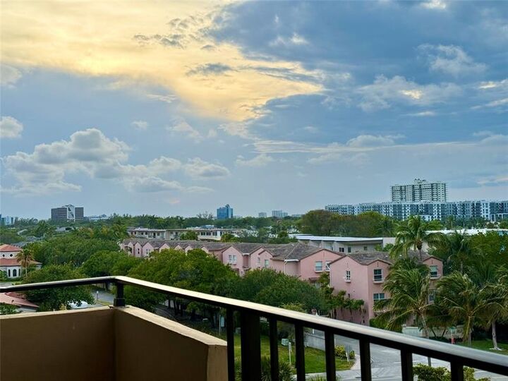 Property Photo: 2000 S Ocean Blvd 5P FL 33062