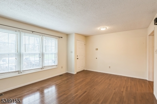 Property Photo: 8 Burlington Ct NJ 07419