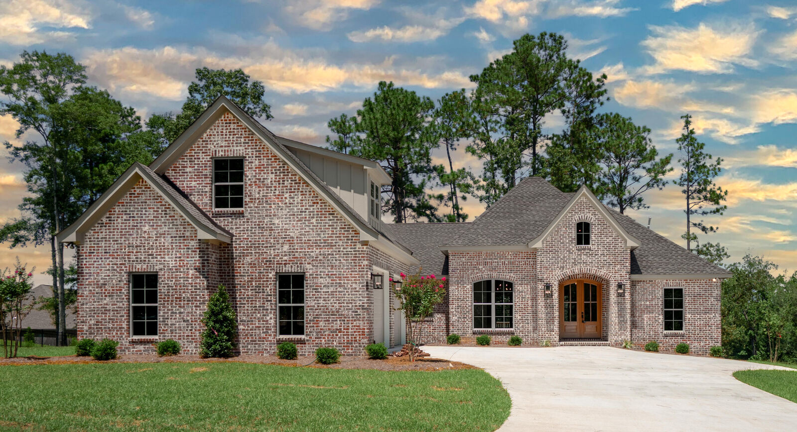 Property Photo: 130 Brookhollow Blvd. MS 39402