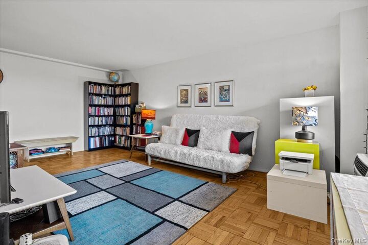 Property Photo:  5550 Fieldston Road 7C  NY 10471 