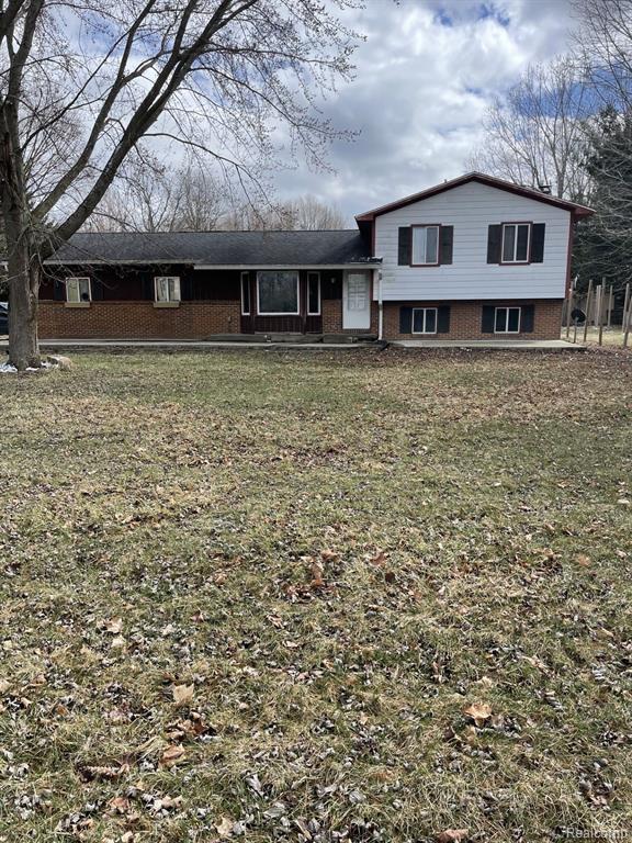 237 W Castle Road  Fostoria MI 48435 9667 photo